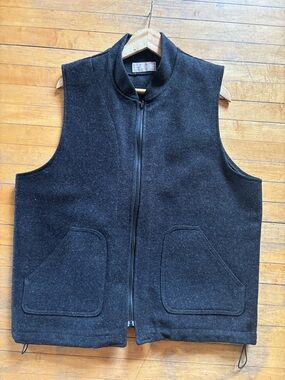 Filson Charcoal Wool Zip-Front Vest